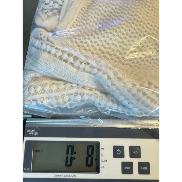 Free People Oversized Dolman Sleeve Crochet Style Top Cream SIZE S - Picture 7 of 7